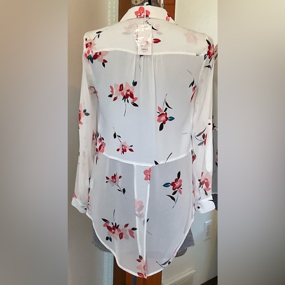 Candie’s Semi Sheer Floral Button Down Blouse - Picture 3 of 12